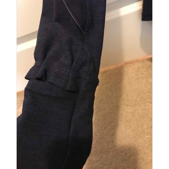 Lululemon extra mile long sleeve shirt size 4 - Picture 2 of 3